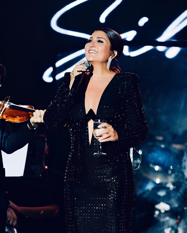 Melec- Umut Çakmak : Cahide Palazzo’da Sibel Can İle Keyif Dolu Bir Gece Geçirdi